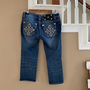 Miss me cuffed Capri size 25/20